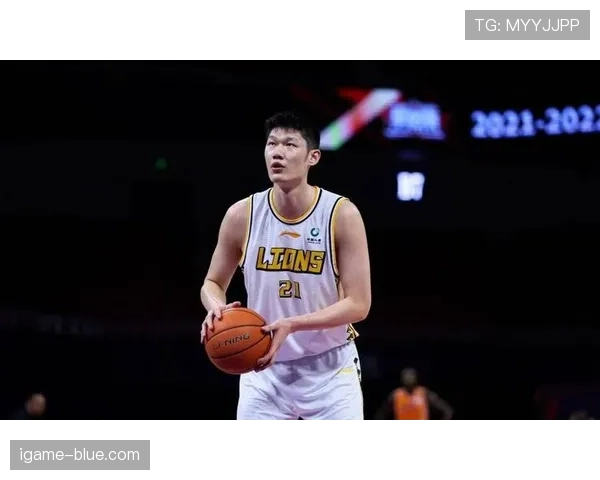 抢篮板犯规是如何判定的？主要依据是什么？